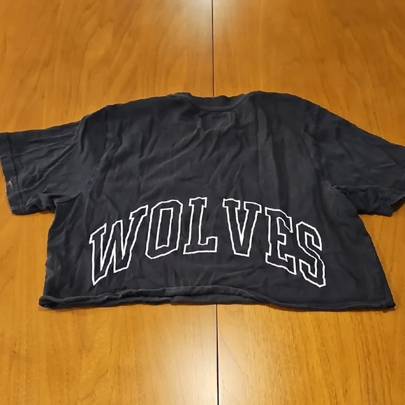 Dark Sport Wolves Club Cropped T-Shirt - Picture 2 of 2